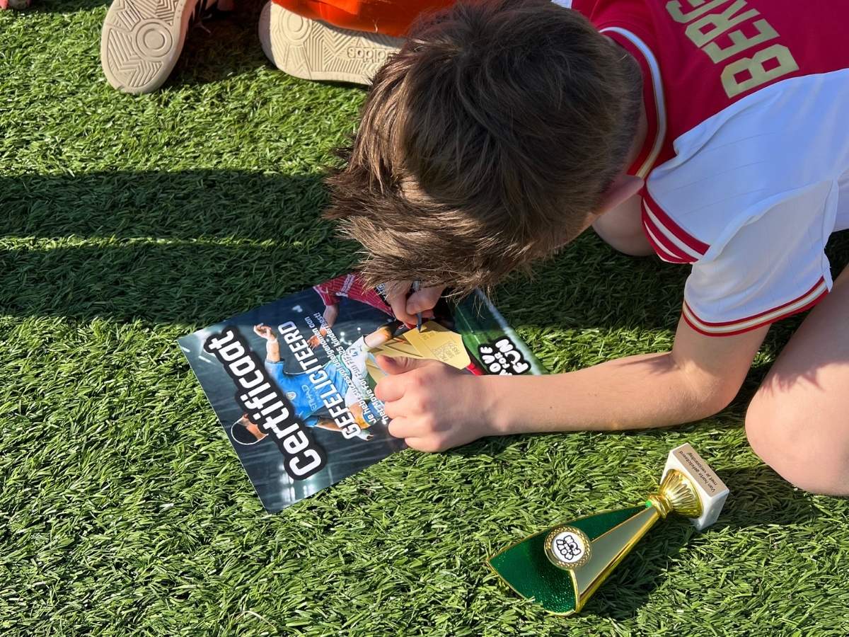 fifa kaartje feestje Jarige vult fifa kaartje in