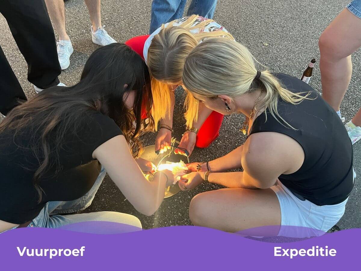 Vuurproef Expeditie bij Mix Feestje – Kinderfeestje Westland Kinderen doen een vuurproef tijdens een Expeditie Mix Feestje in Westland